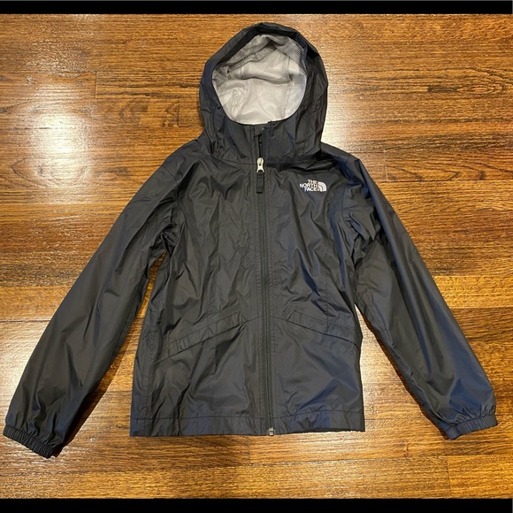 The North Face raincoat girls small (7/8)